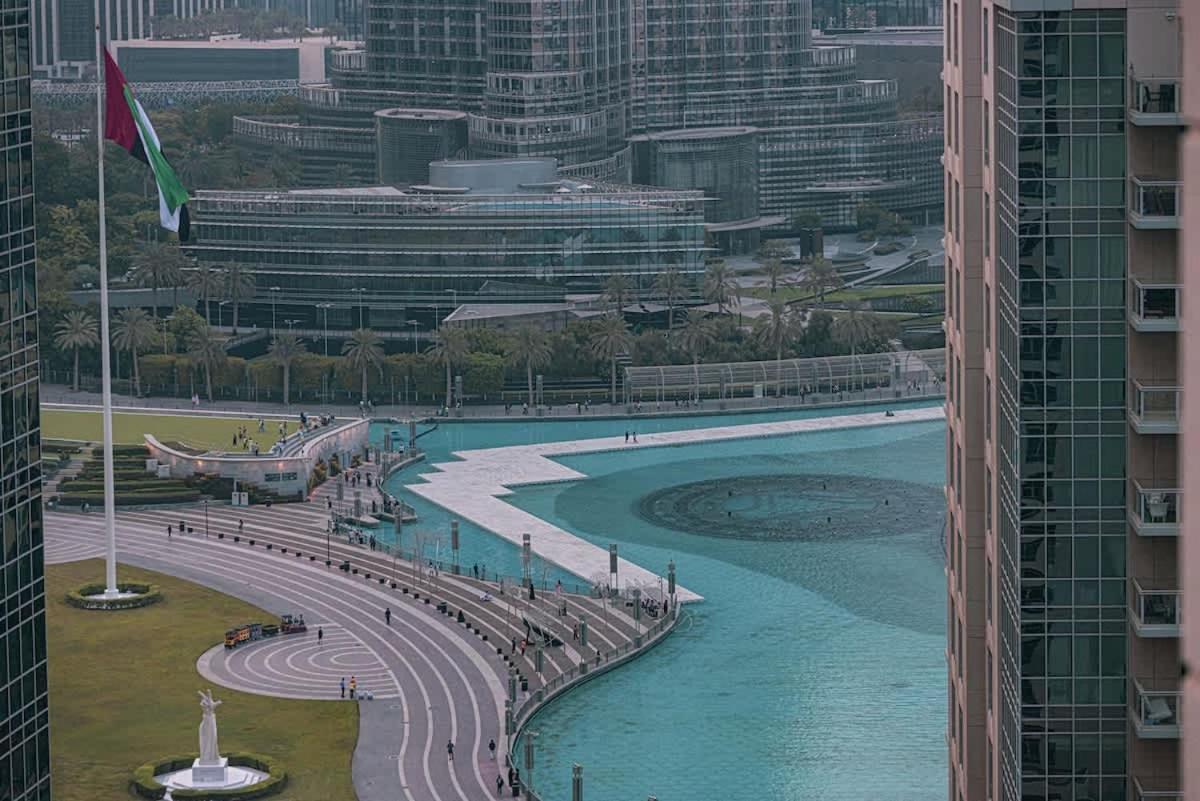 Breathtaking Views & Contemporary Comfort In The Heart Of Downtown Dubai