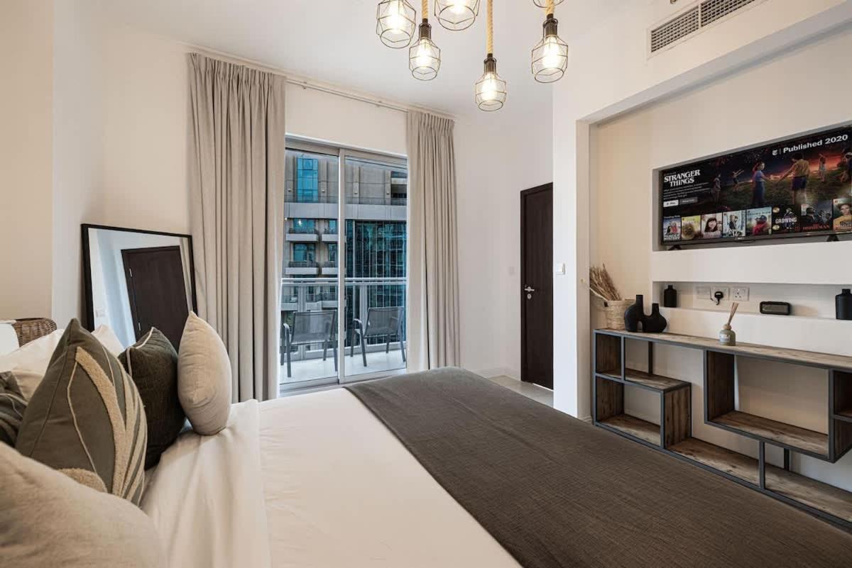 Breathtaking Views & Contemporary Comfort In The Heart Of Downtown * Dubai
